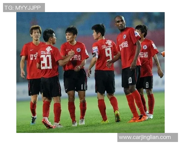 山东鲁能与天津泰达激战正酣谁将赢得这场精彩对决的胜利